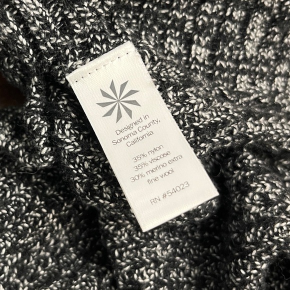 Athleta Hooded Sweater Size Small Gray Heather Casual Athleisure Comfortable EUC - Picture 5 of 15